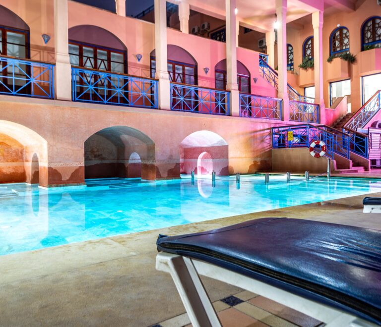 Piscine vue soirée